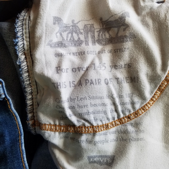 MENS LEVI STRAUSS & CO. 541 Jeans W44 x L32. Condi - Picture 8 of 8